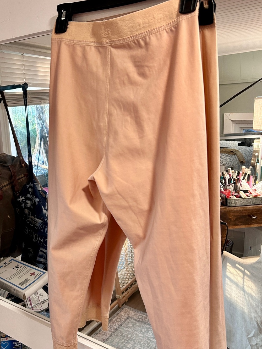 Lipoelastic Brand Peach High-Waist Compression Capri Leggings